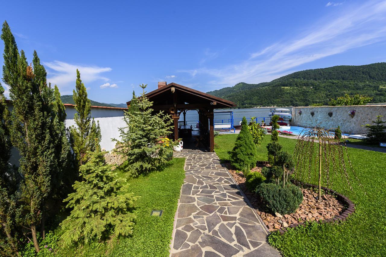 Hotel Casa Andrei Orşova Exterior foto